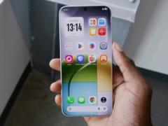 TECNO показала смартфон з “нульовими” рамками