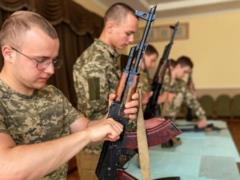 Не сдашь «Основы национального сопротивления» - вылетишь из вуза: что нужно знать студентам о новом предмете