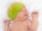 Почему младенцы так часто потеют: разбираем причины и рекомендации